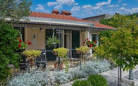 Issa Holiday Home - 3 Min Walk To Beach