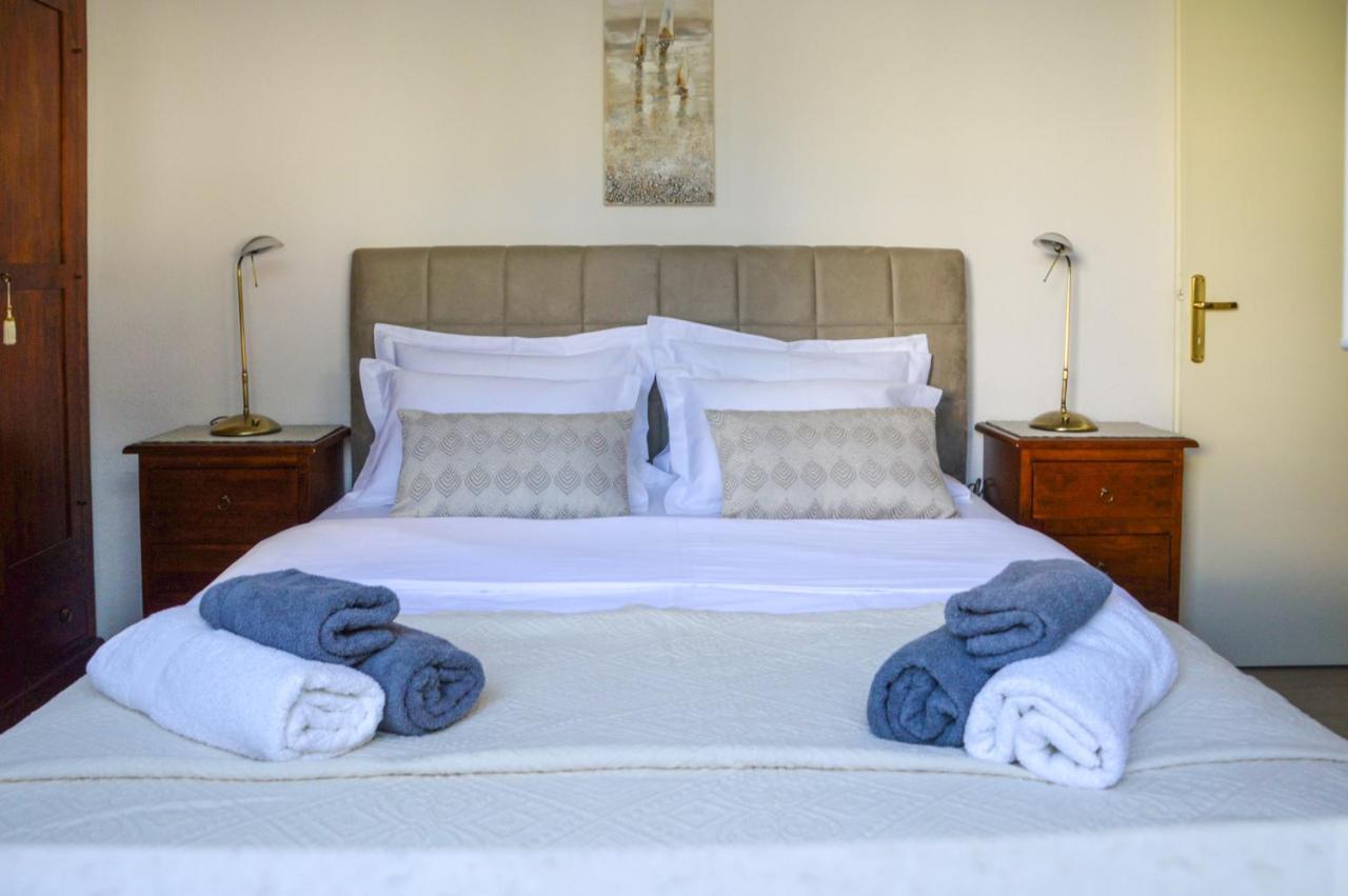 Issa Holiday Home - 3 Min Walk To Beach Kaštela Zewnętrze zdjęcie